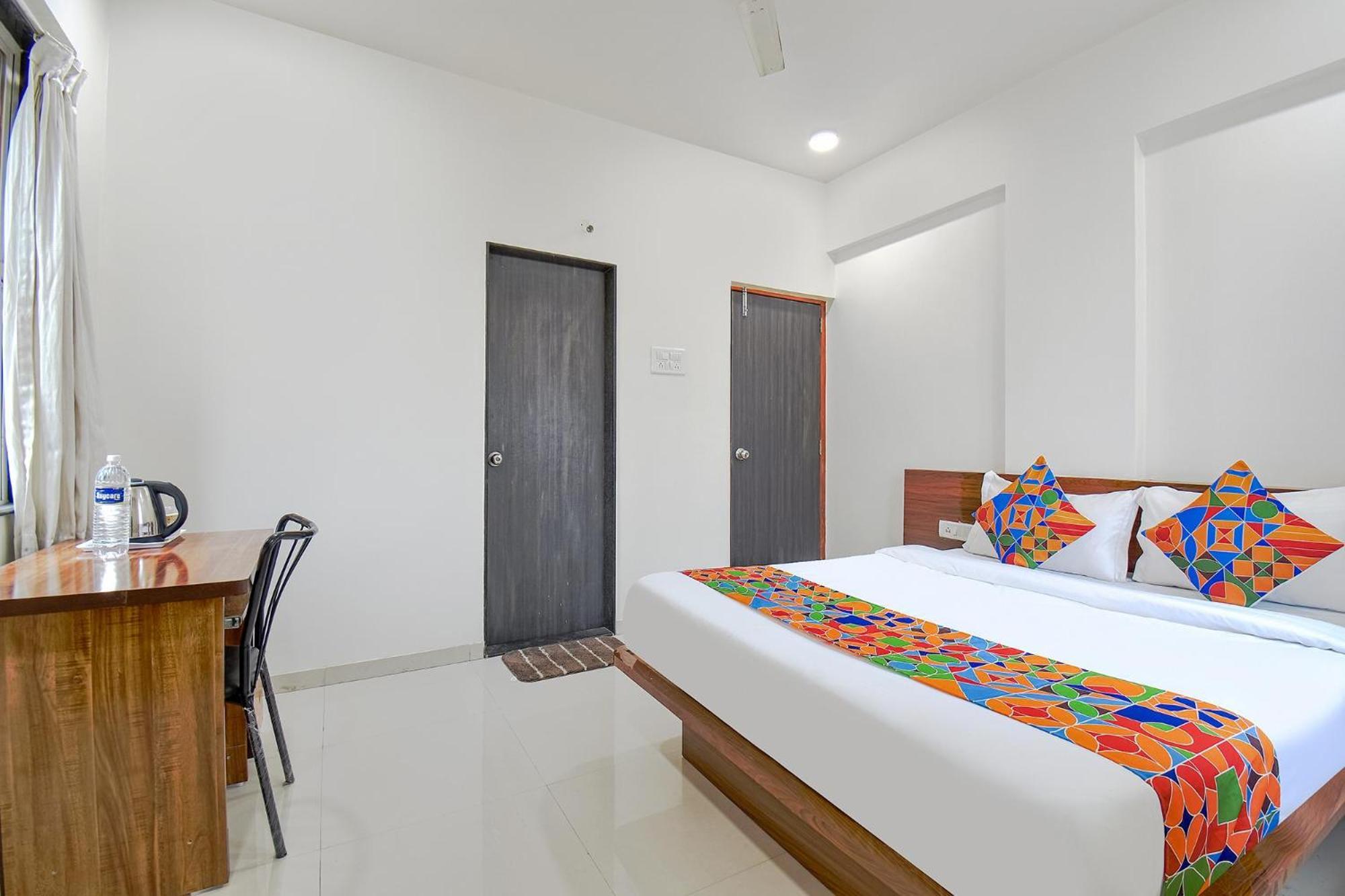 Fabhotel Skylight Studio Rooms - Nr Mcf Camp Pune Exterior foto