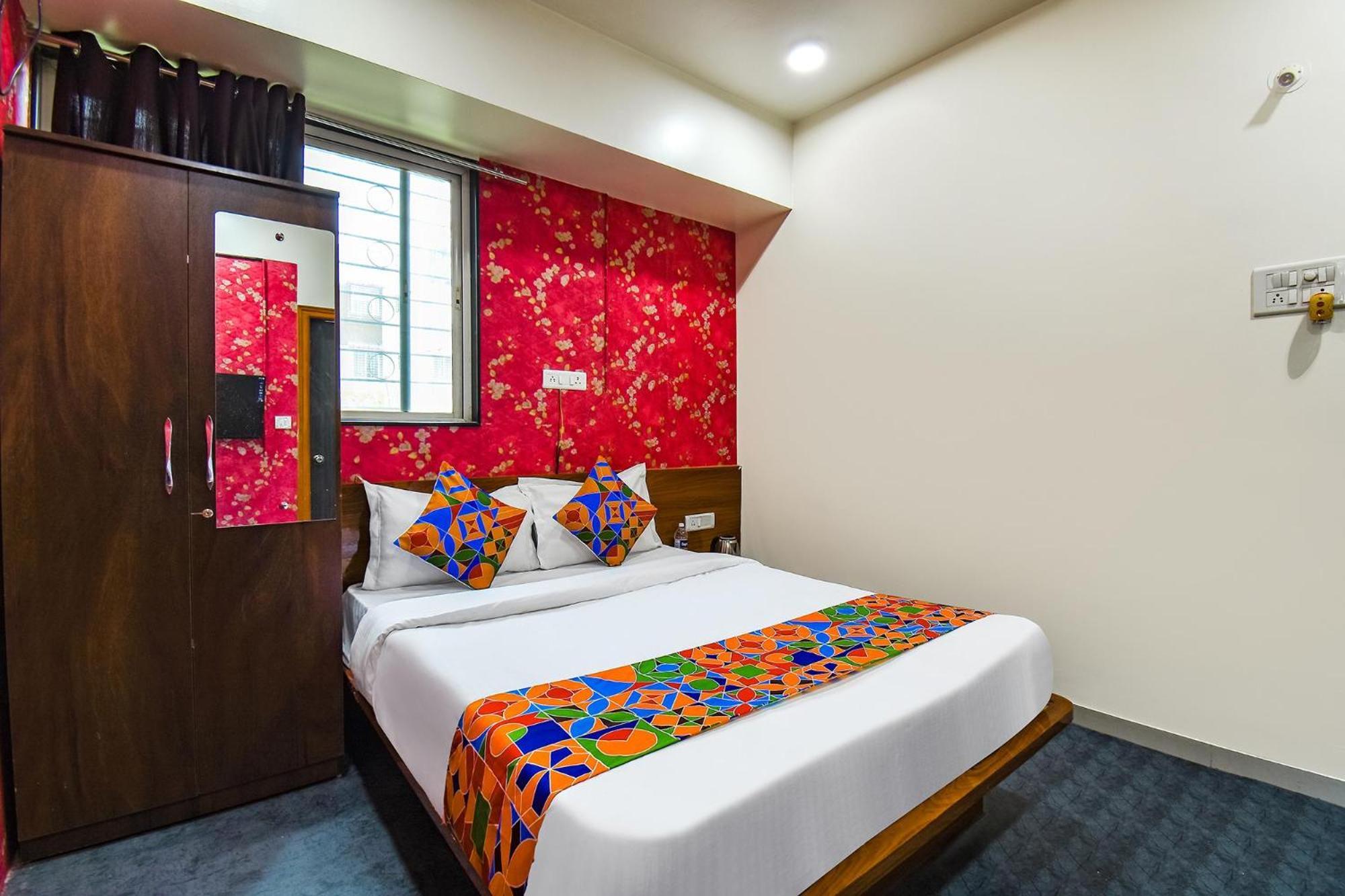 Fabhotel Skylight Studio Rooms - Nr Mcf Camp Pune Exterior foto